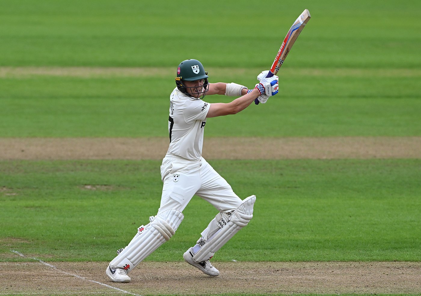 Brookes, Waite give Worcestershire the edge though draw beckons