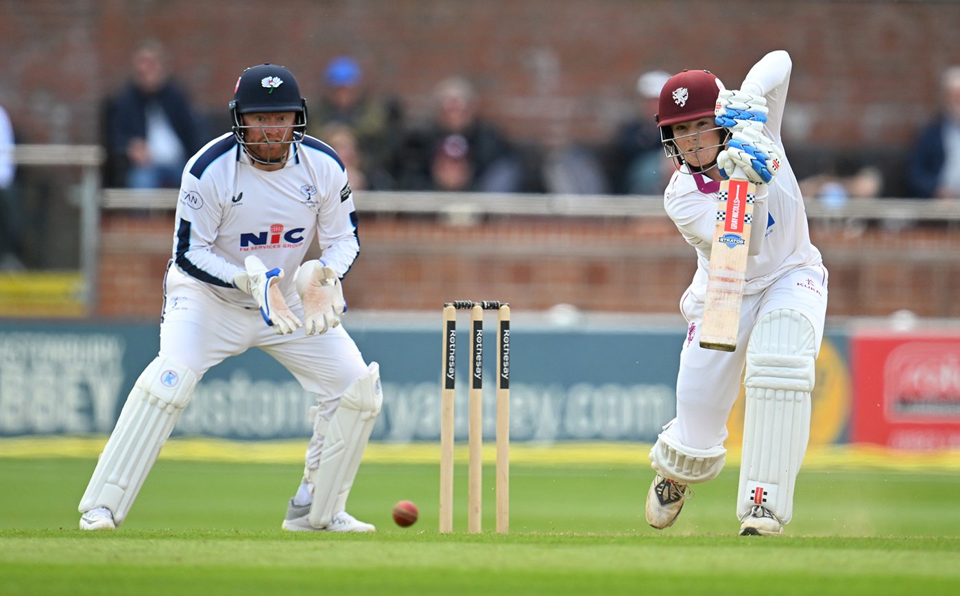 Thomas Rew scores maiden ton as Somerset close in