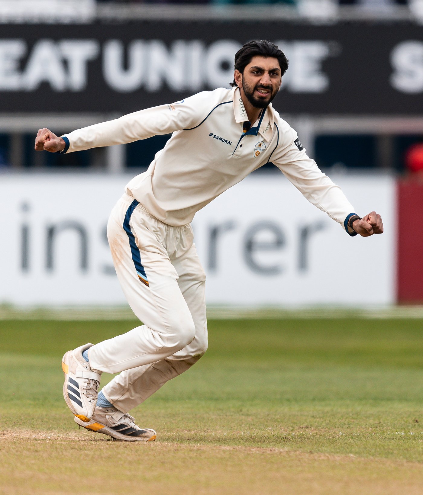 Chappell, Bashir combine as Derbyshire claim overdue first win