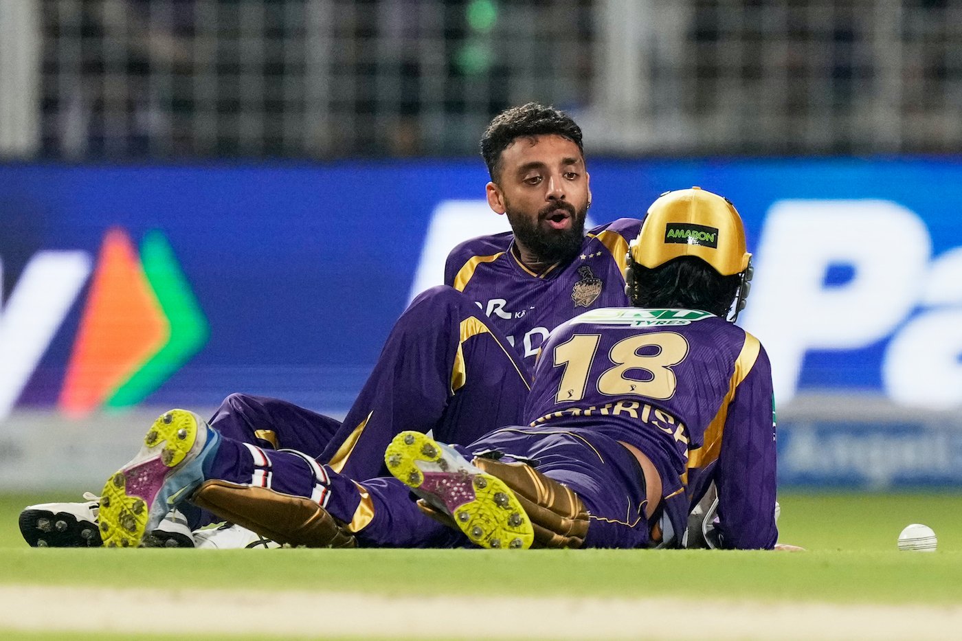Watson lauds injured Varun's 'desperation to play for KKR'