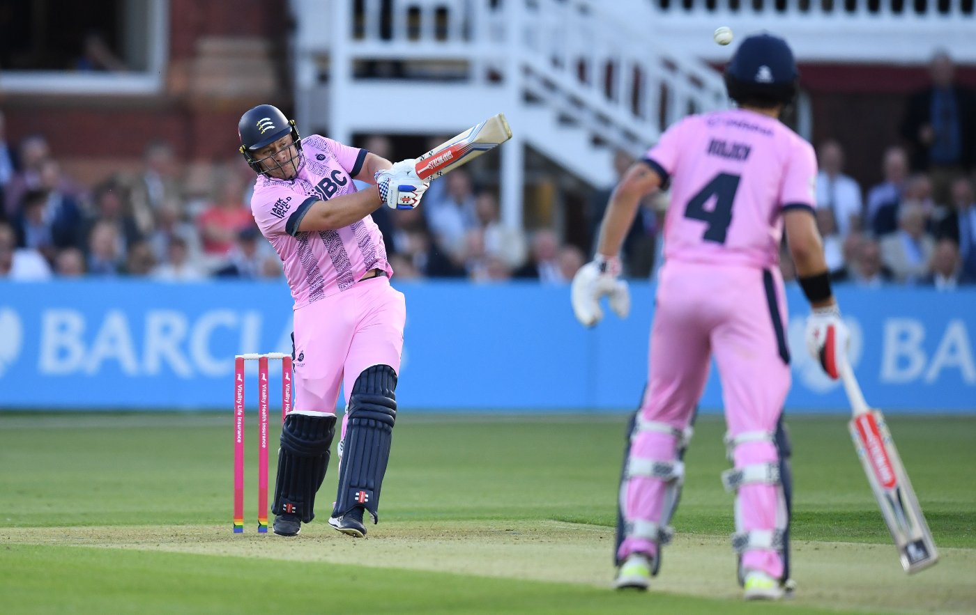 Billings blazes a trail as Kent make winning start