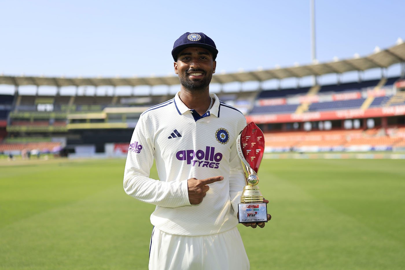 Suthar joins Warwickshire for two County Championship matches