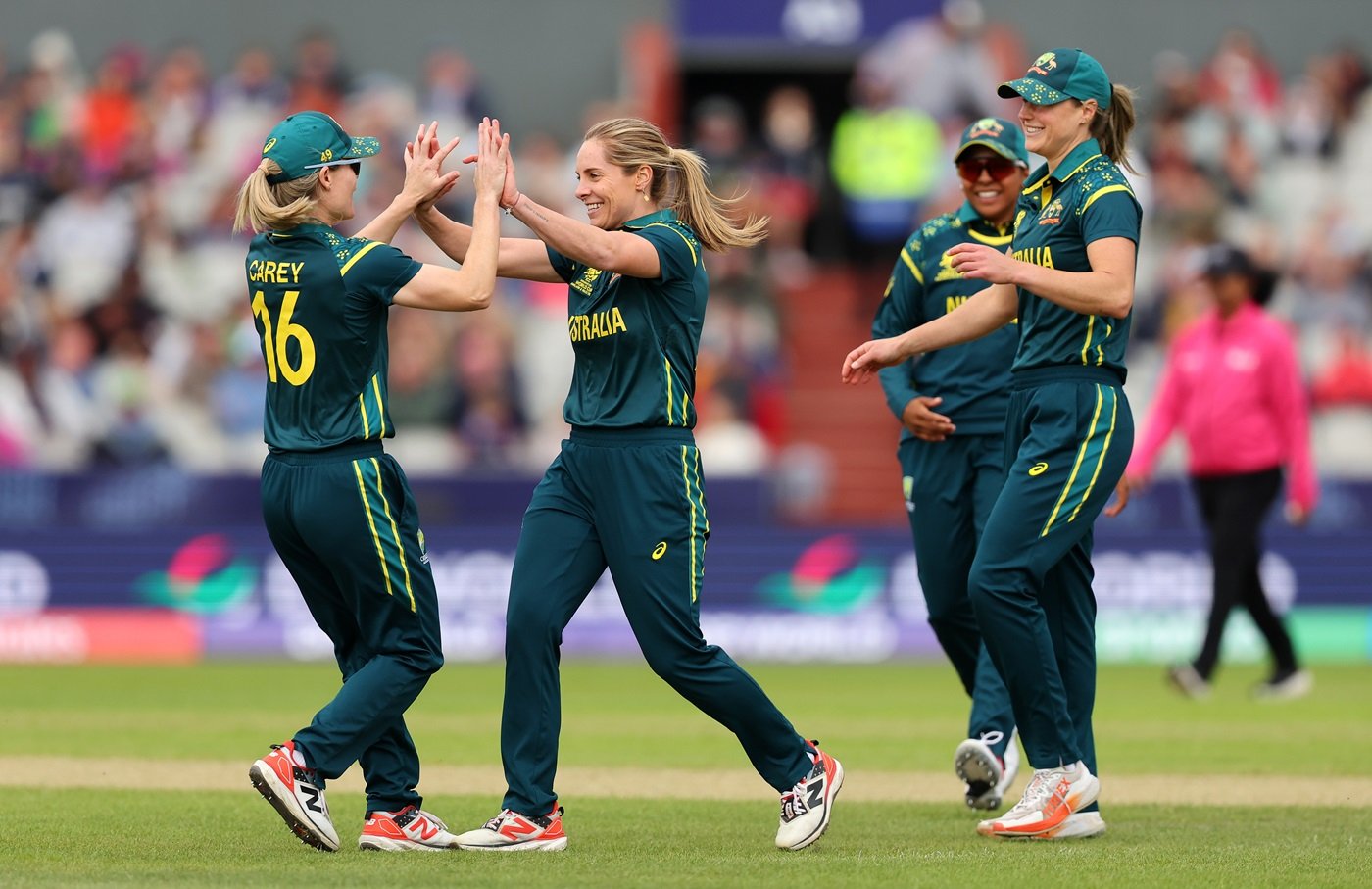 Saturday triple-header: Pakistan look for a W; Australia, England target three in three