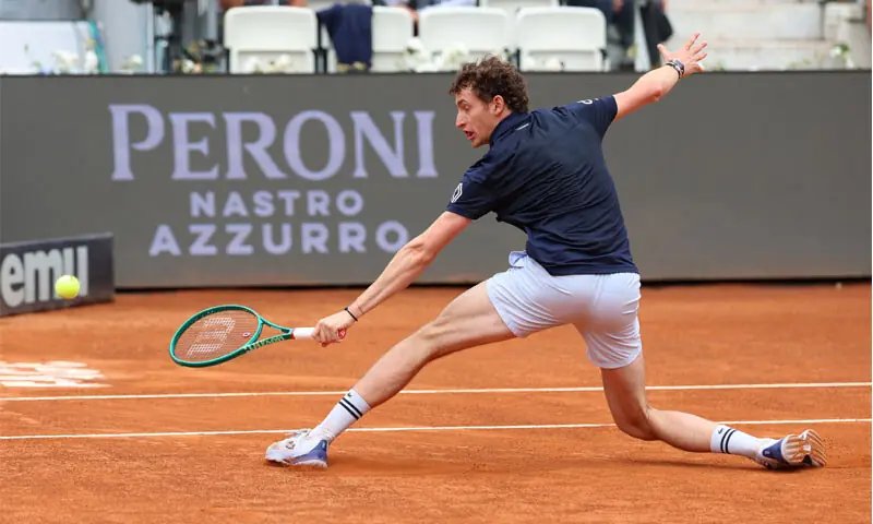 Prizmic follows up on Djokovic exploit to reach Italian Open last 16