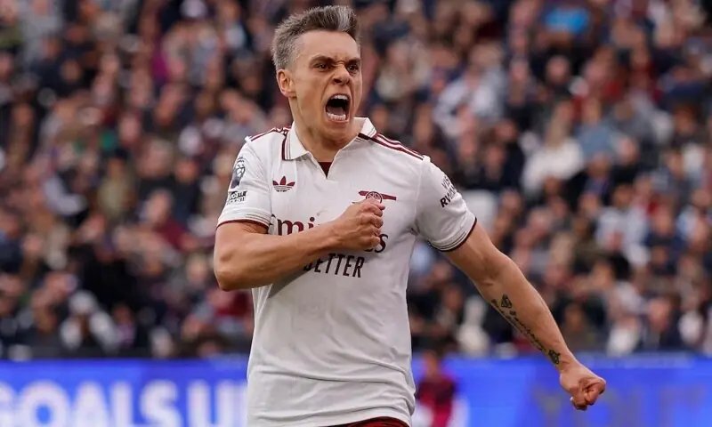 Trossard’s late strike secures vital win for Arsenal at West Ham