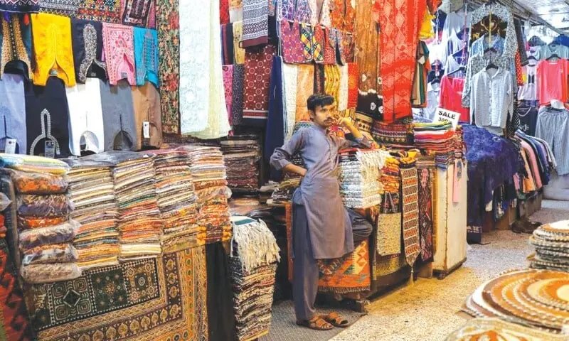 Sindh lifts curbs on market timings; minister says takes to facilitate businesses, citizens