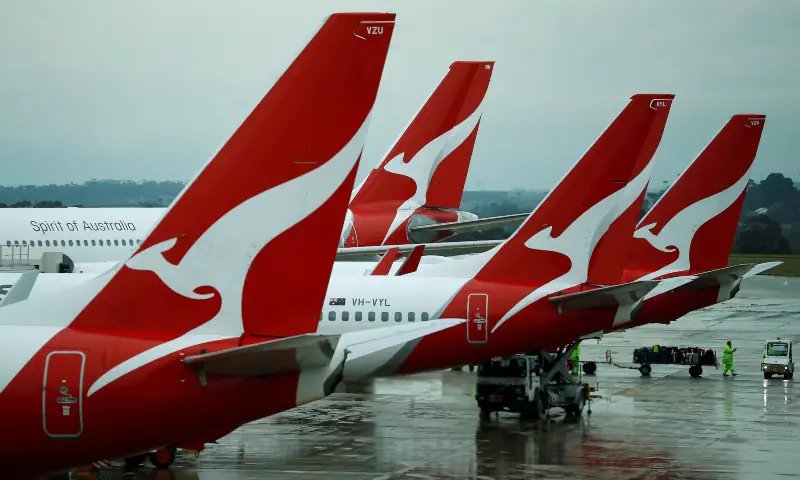 Qantas flight diverted after man bites flight attendant