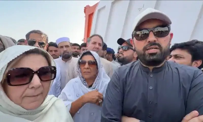 PTI ends Islamabad sit-in staged after KP CM, Imran's sisters stopped from meeting ex-premier at Adiala jail