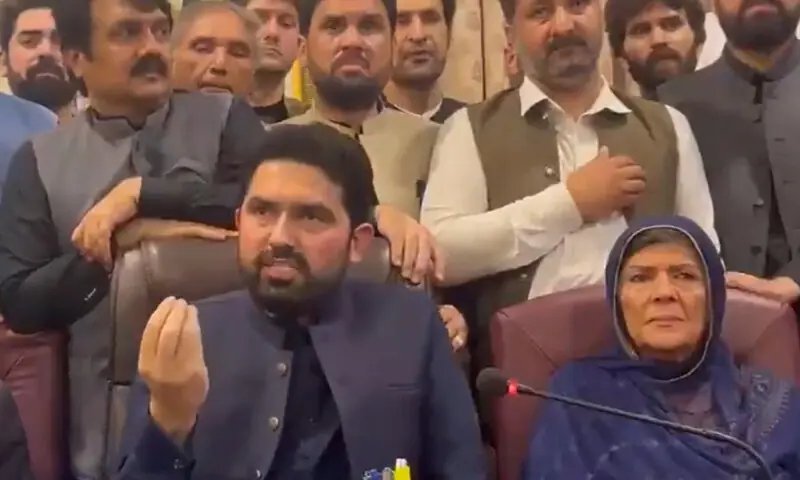 Afridi, Aleema claim shots were fired at Adiala sit-in participants