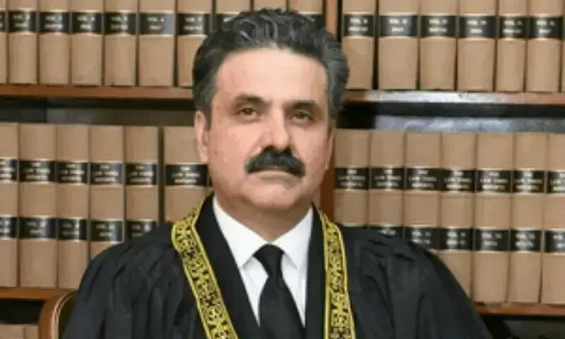 Imran’s cases will be fixed after Eid, CJP assures PTI