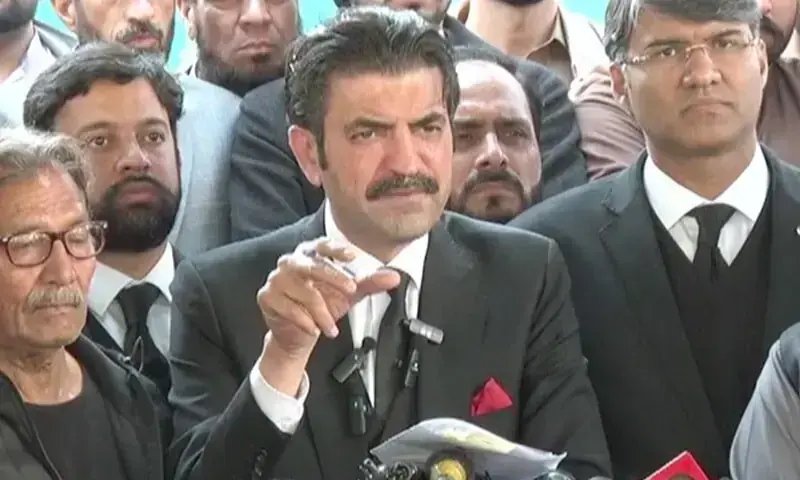 Sher Afzal Marwat moves FCC against Gandapur’s resignation as KP chief minister