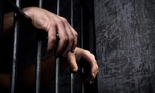 Excise inspector among eight held over kidnap charges in Karachi