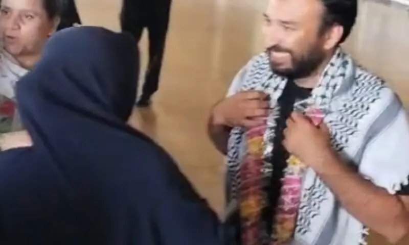 Saad Edhi arrives in Karachi after release from illegal Israeli detention
