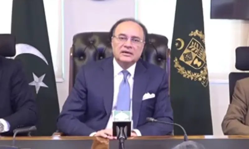 Govt launches scheme to bring small shop owners into tax net