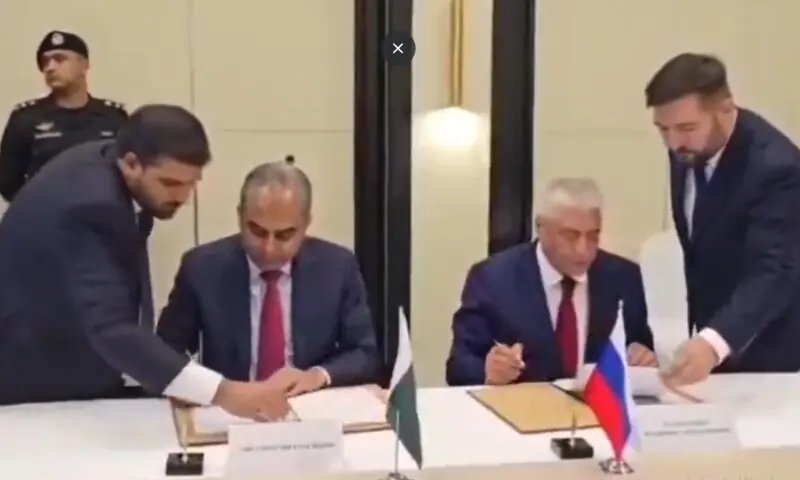 Pakistan, Russia sign pacts for cooperation against illegal immigration, drug trafficking
