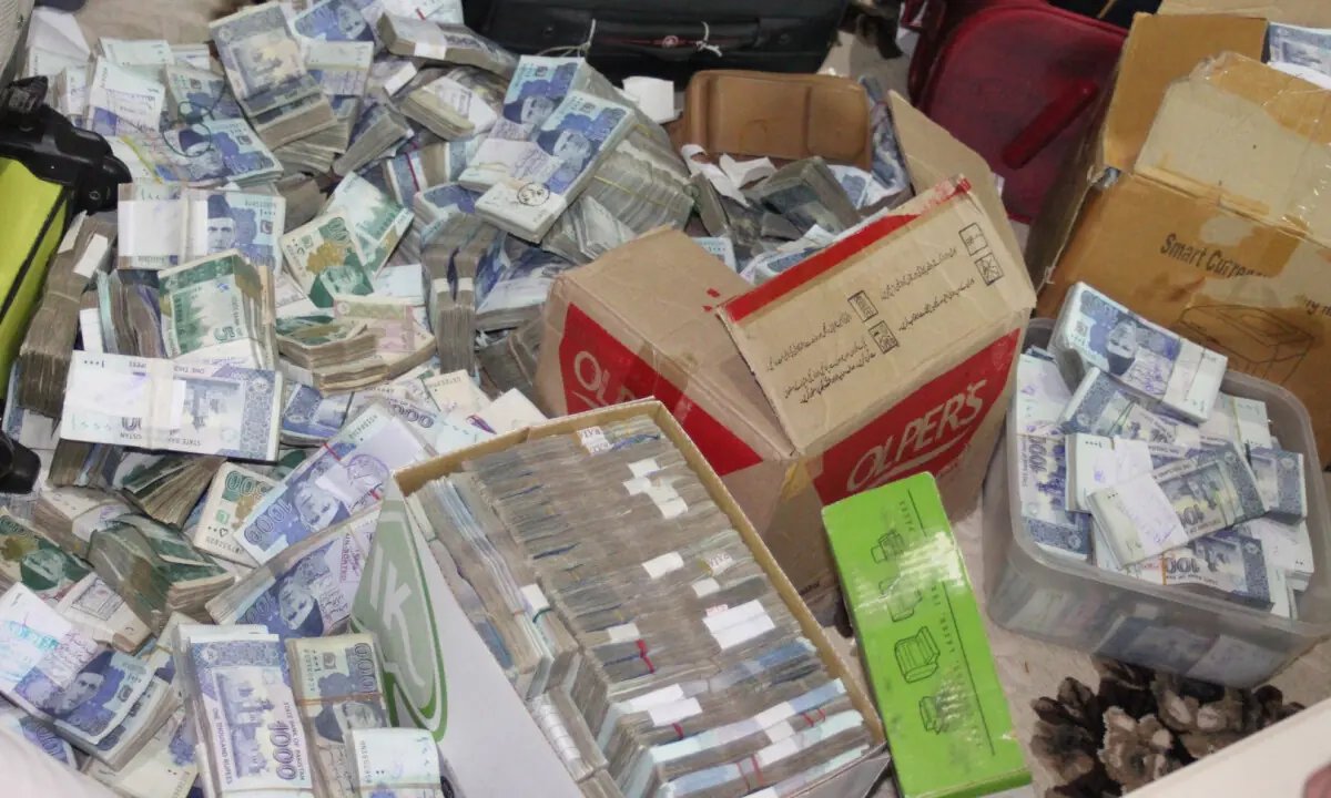 FIA arrests 2 in Lahore over 'illegal' currency exchange, another 2 for copyright violations