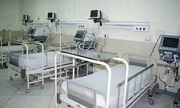 Police probe motive behind acid attack on female doctor at Quetta's Civil Hospital