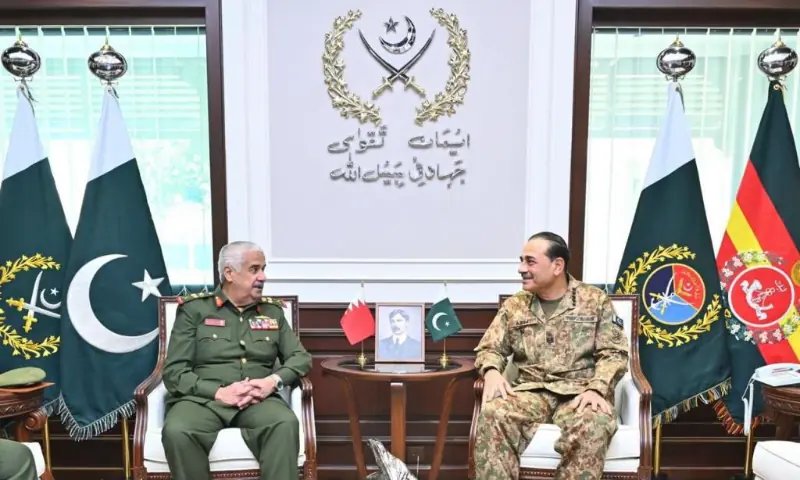 Bahrain commander meets CDF Munir, discusses strengthening military collaboration: ISPR