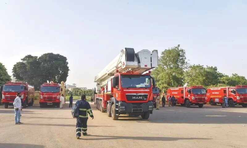 'Several' killed as fire erupts in vehicle on Islamabad-Murree Expressway: highway police
