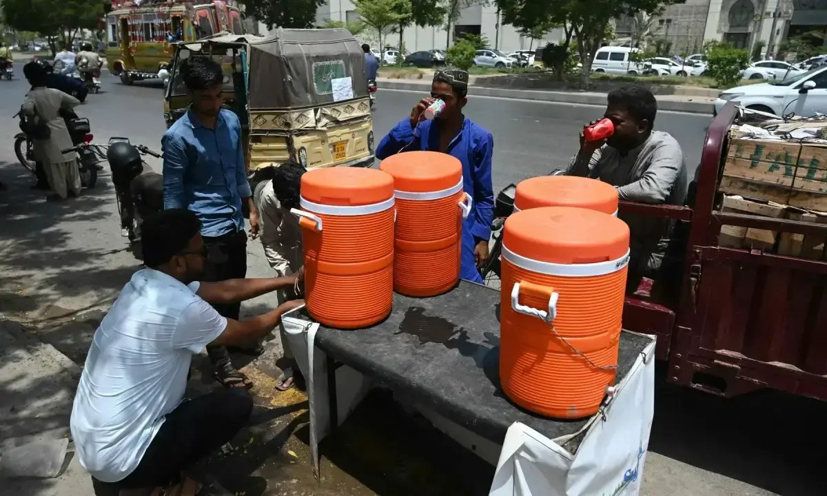 Six Sindh cities cross 50°C as Karachi swelters