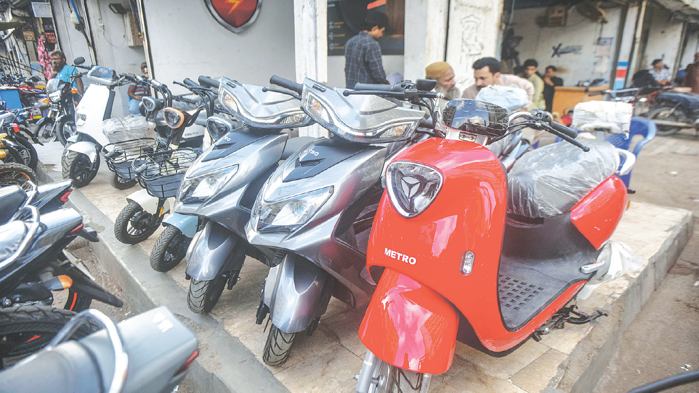 Punjab launches e-bike sharing initiative for Lahore