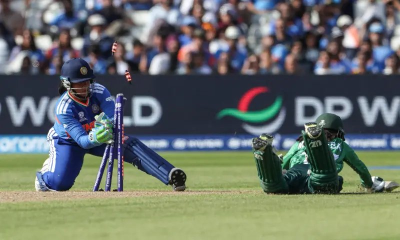 India rout Pakistan at women's T20 World Cup