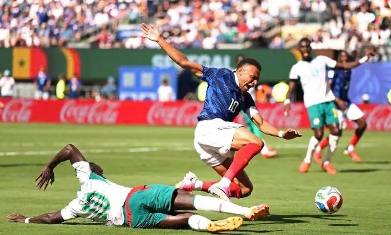 Mbappe double fires France to impressive win over Senegal