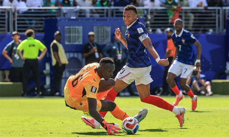 Mbappe’s heroics prove too much as Senegal go down 3-1 to France