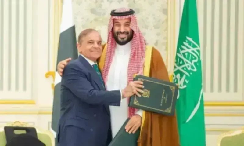 PM Shehbaz, Saudi crown prince discuss Iran-US talks, stress peace process must not be undermined
