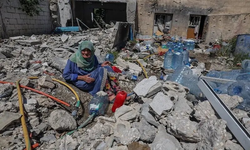 Lebanese villagers return to find homes in ruins