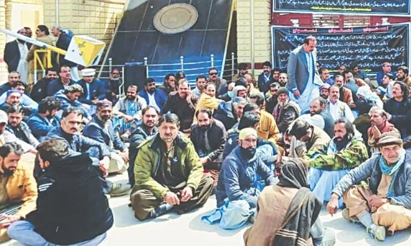 32 teachers suspended over budget protest in Balochistan