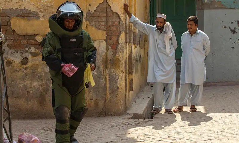 5 bomb disposal unit personnel martyred in Razmak attack in KP