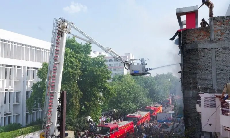 14 killed in fire at building in India's Lucknow
