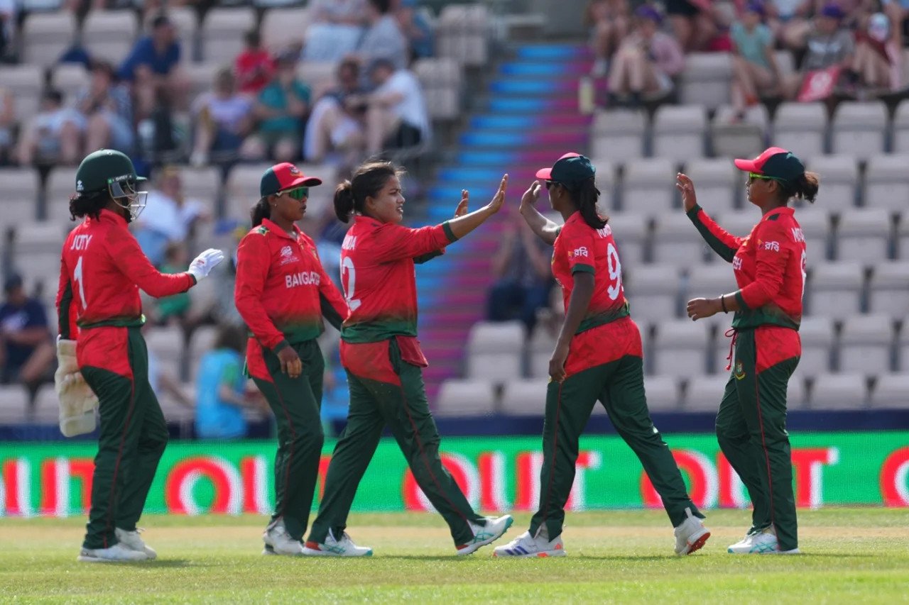 Pakistan fall short against Bangladesh
