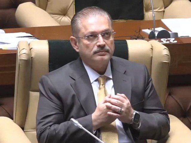 EV buses to replace biogas fleet: Sharjeel