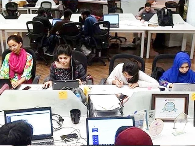 Women entrepreneurs get Rs1.5m digital financing