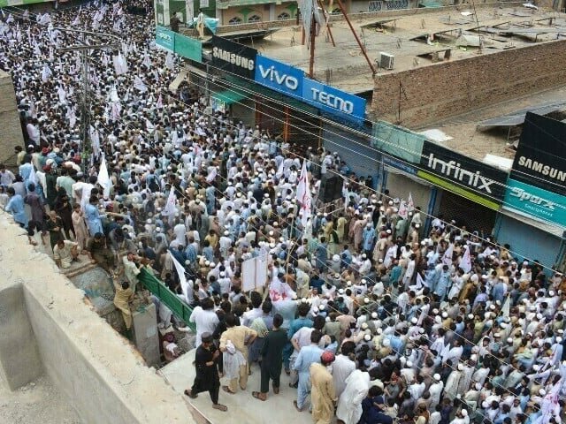Bannu reels under wave of lawlessness