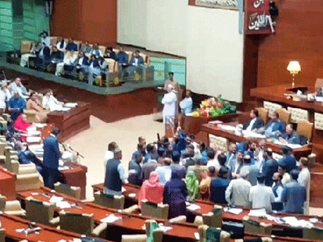 Opposition blasts govt's 'no-show' in budget session