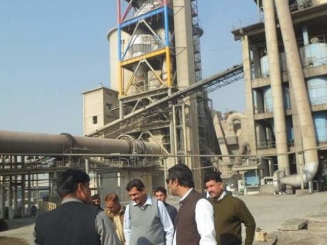 Govt shuts down illegal cement unit in Sargodha