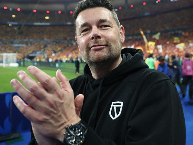 Crystal Palace appoint Sage as manager