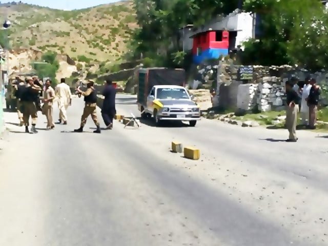 K-P police identify 100 vulnerable check posts