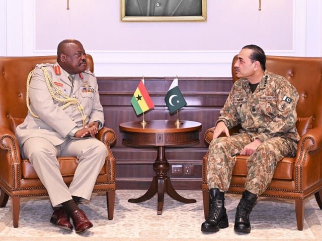 Pakistan, Ghana to enhance military ties