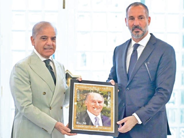 PM urges AKDN to deepen partnership