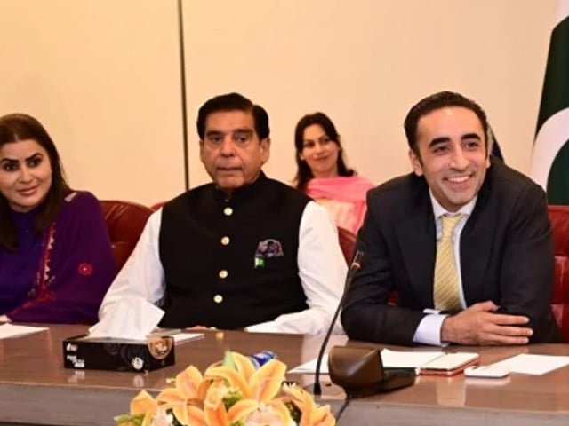 PPP pours scorn on govt's 28th tweak plan