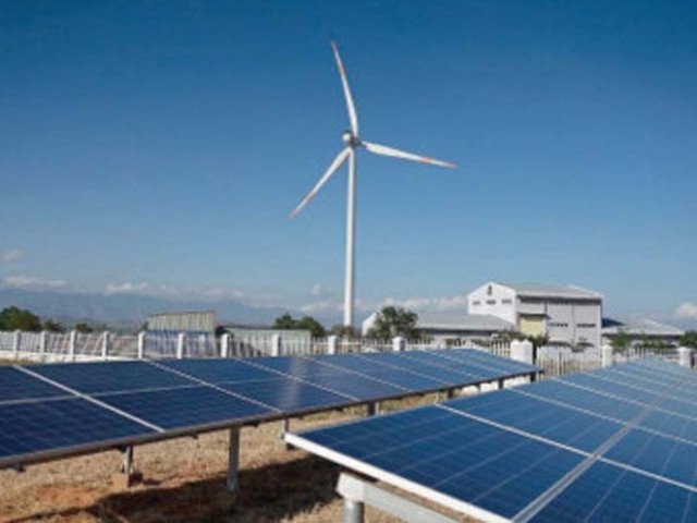 Govt sticks to coal despite solar growth