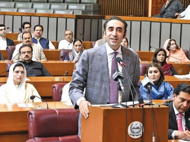 Bilawal rejects street agitation, calls for dialogue