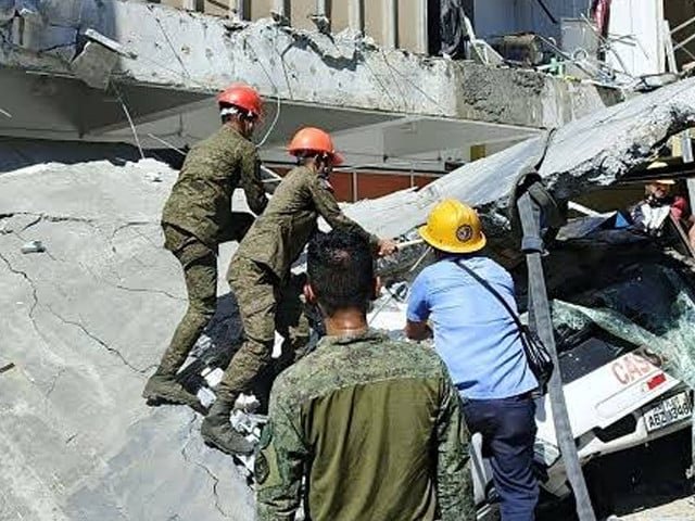 32 feared dead in powerful Philippine earthquake
