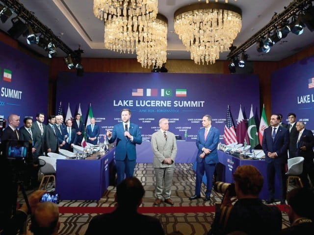 US, Iran hold firstround of 'fragile' talks