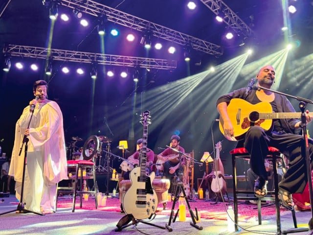 ‘Mehfil Tour’ kicks off in Karachi with electrifying performances
