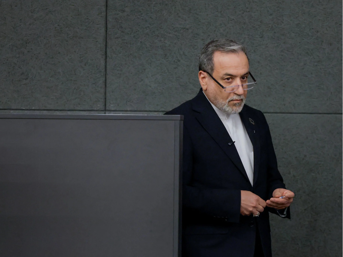 Iran's foreign minister warns US of rising economic costs from 'war of choice'